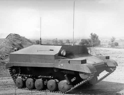Once the initial bugs were ironed out the Tracked Jeep was demonstrated to British, Canadian and American brass at the Willys Proving Ground at Toledo, Ohio on 23 May 1944. This right side view of the Pilot No.1 was photographed at the time.